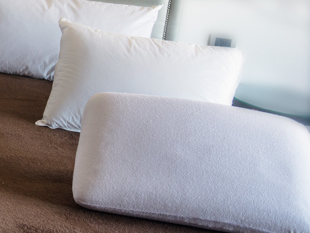 Almohada Línea Premium Símil Duvet